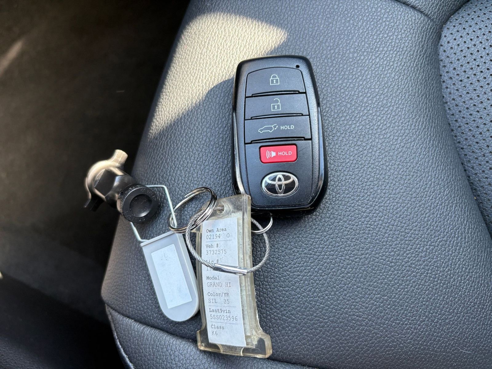 Used 2025 Toyota Grand Highlander FWD image 21