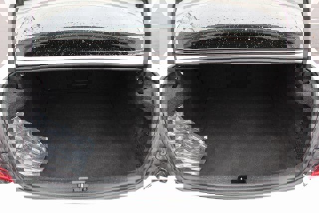 Certified 2022 Volvo S60 T8 R-Design image 5