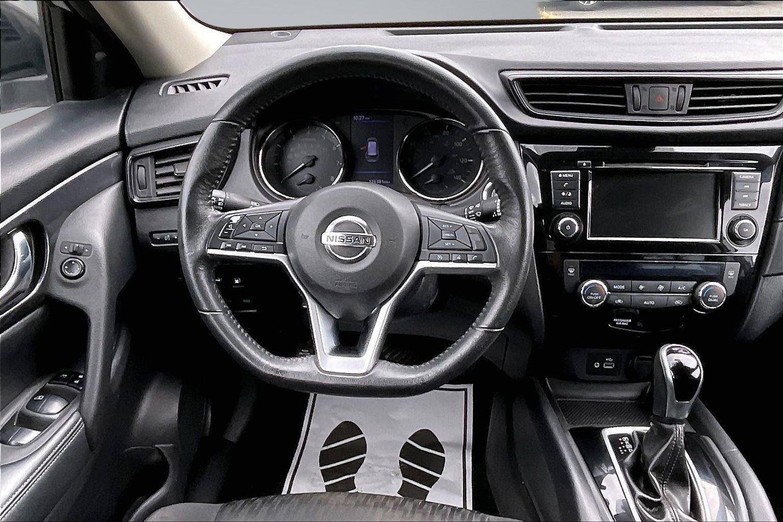 Used 2020 Nissan Rogue SV FWD image 5