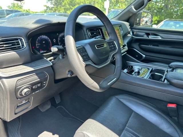 Used 2024 Jeep Wagoneer L Series II w/ Flexible Seating Group AWD/4WD image 22