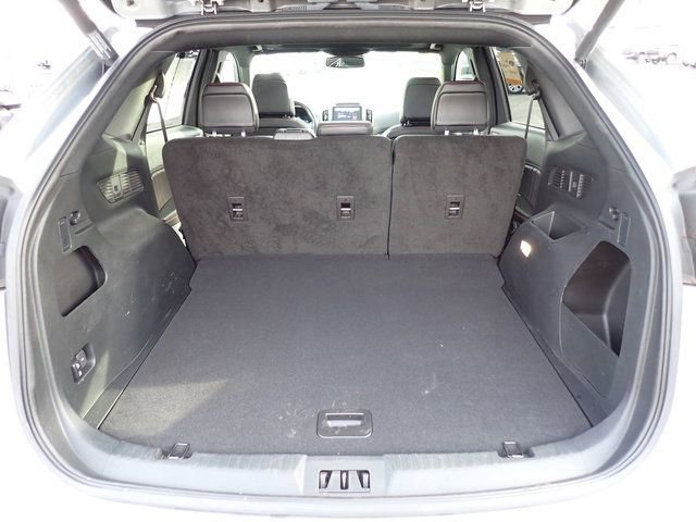 Certified 2022 Ford Edge ST-Line image 8