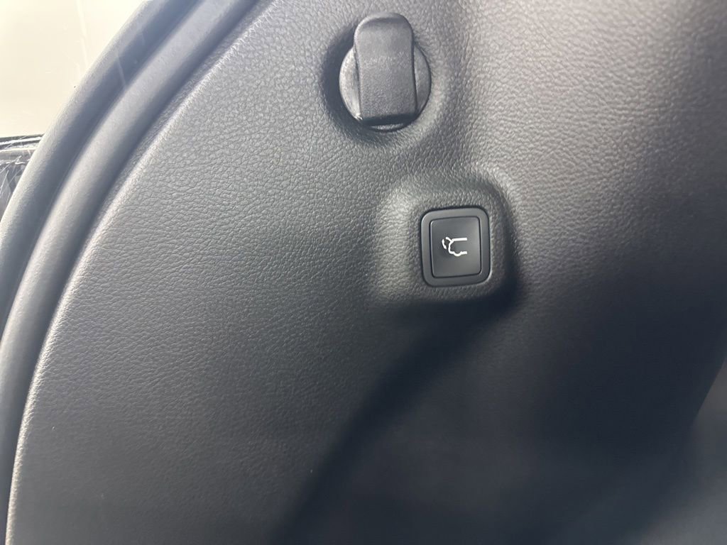 New 2026 Jeep Compass Latitude image 24