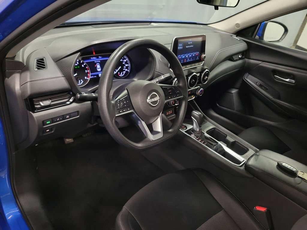 Used 2025 Nissan Sentra SV FWD image 15
