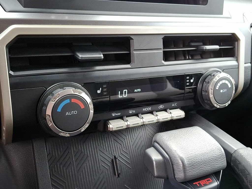 Certified 2025 Toyota Tacoma TRD Sport AWD/4WD image 16
