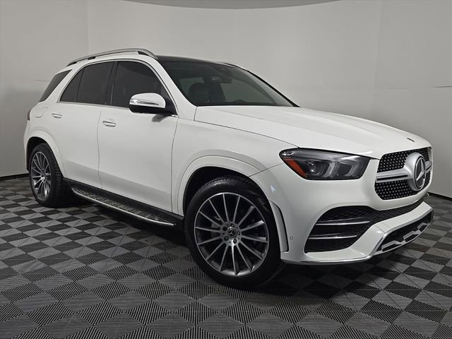 Certified 2022 Mercedes-Benz GLE 350 4MATIC w/ AMG Line Exterior image 9