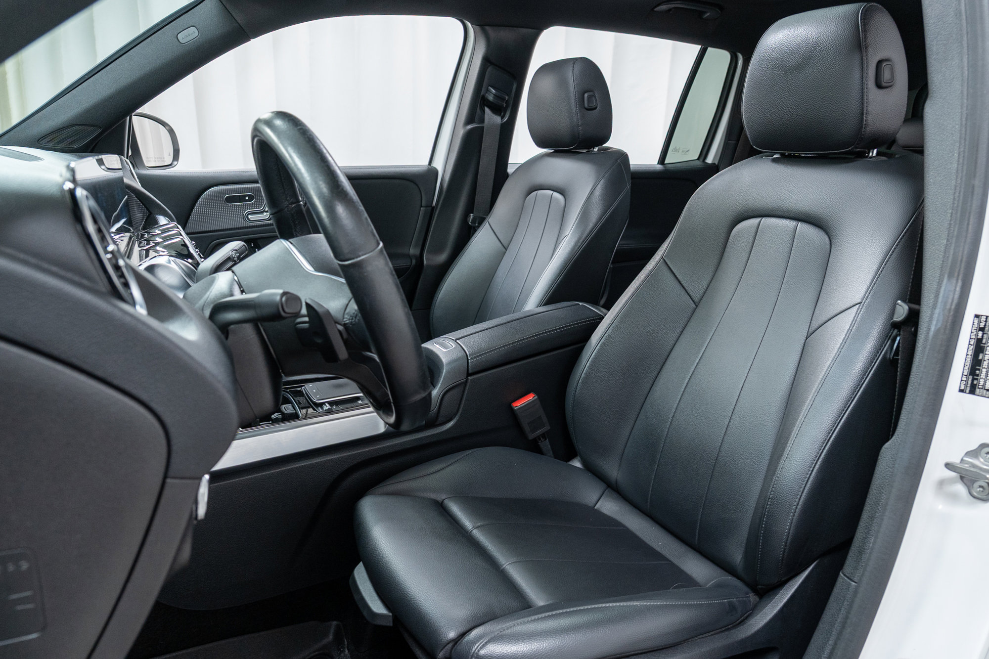 Certified 2021 Mercedes-Benz GLB 250 4MATIC image 13