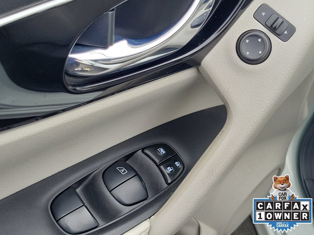 Used 2019 Nissan Rogue Sport SL FWD image 21