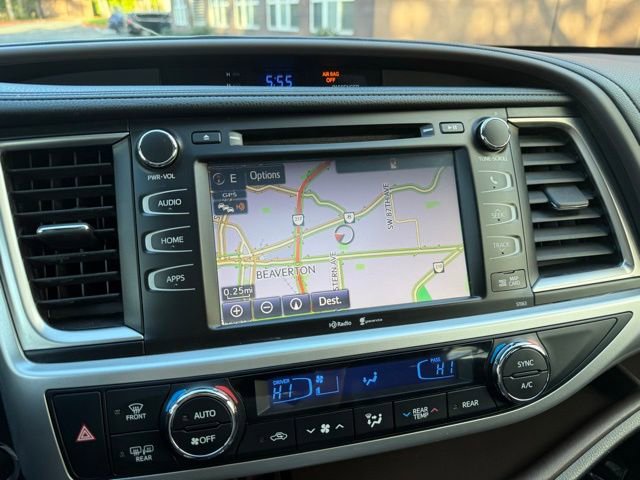 Used 2015 Toyota Highlander XLE image 19