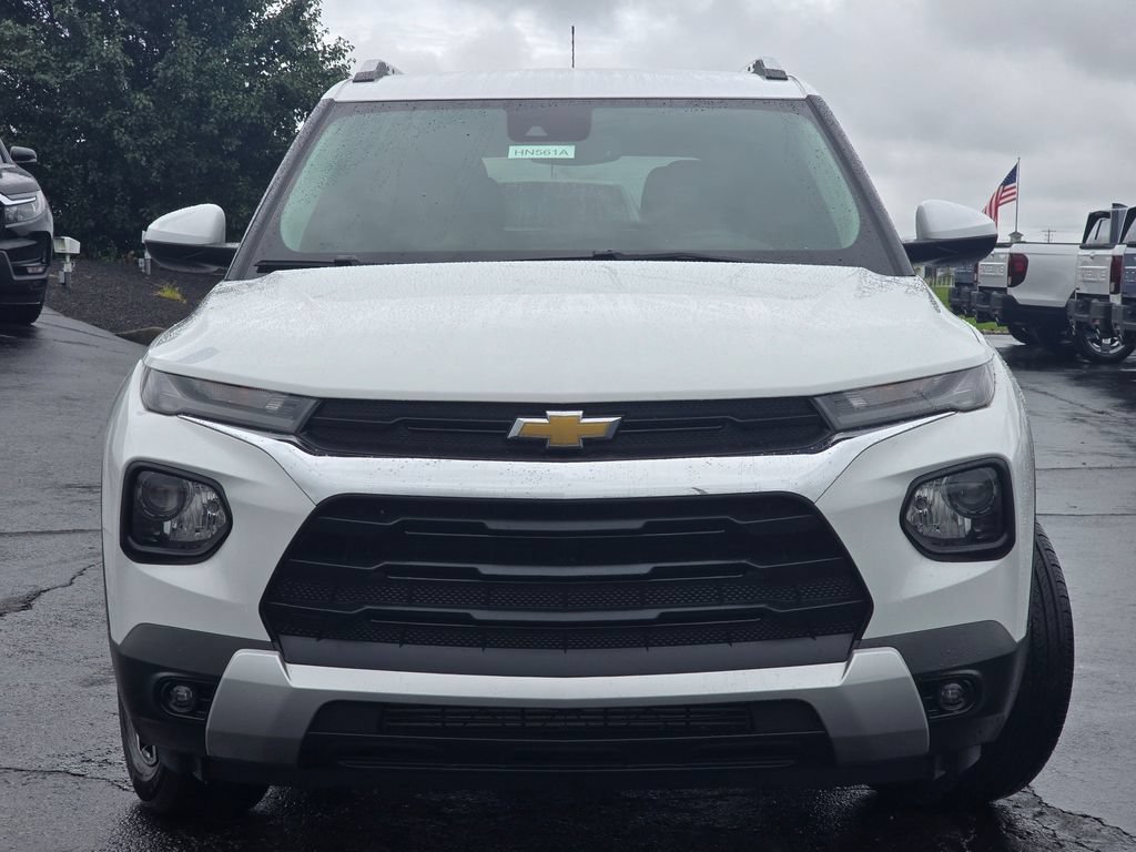 Used 2023 Chevrolet TrailBlazer LT w/ Convenience Package AWD/4WD image 3