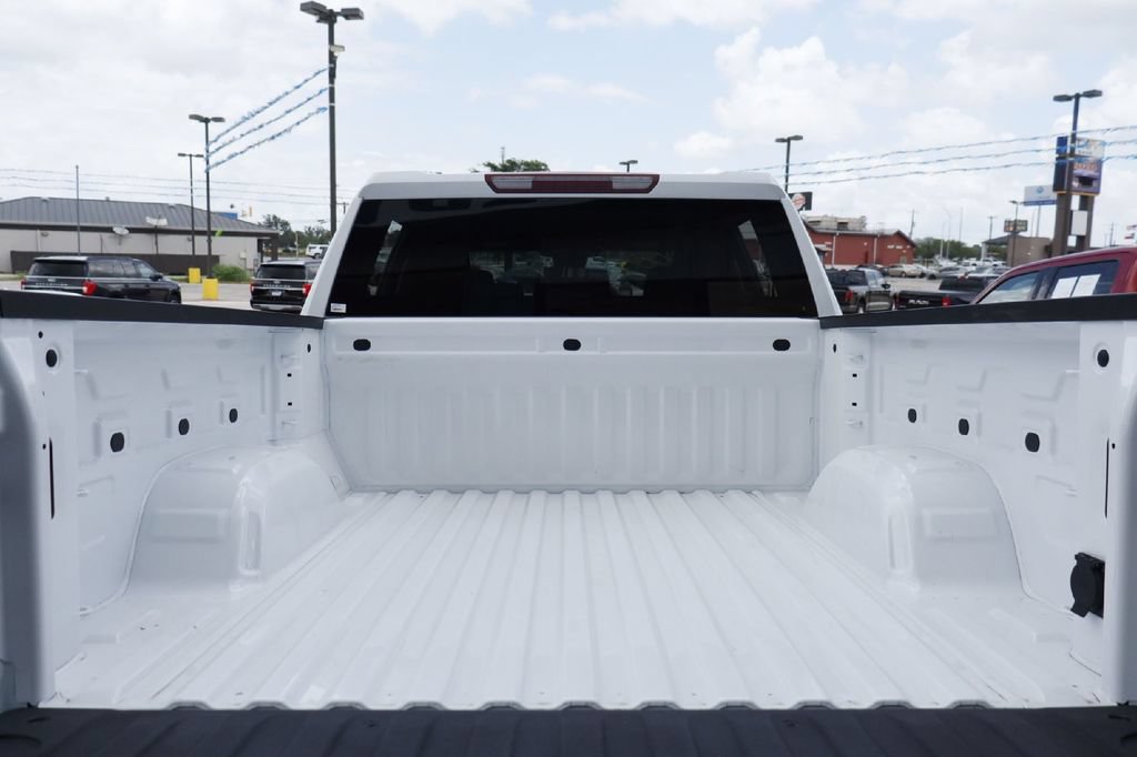 Used 2026 Chevrolet Silverado 1500 LT AWD/4WD image 25