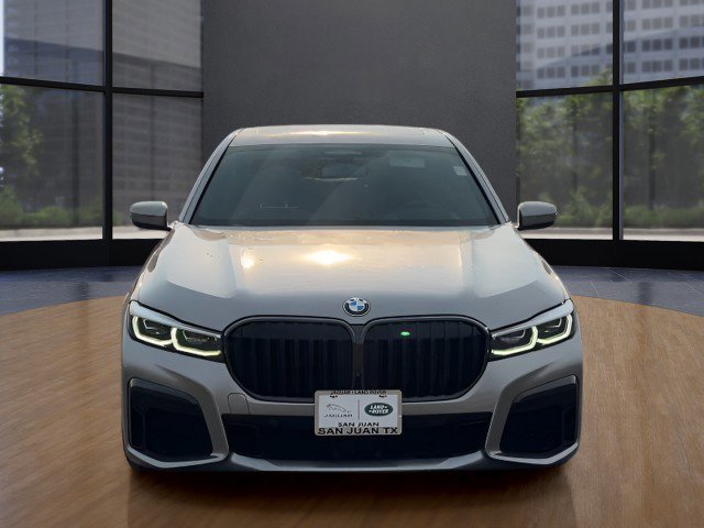 Used 2022 BMW 750i xDrive image 8