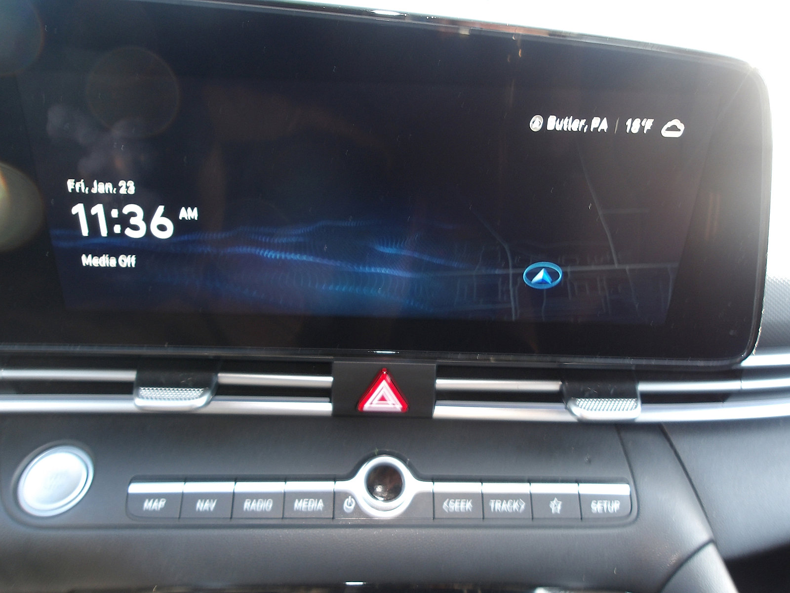 Certified 2024 Hyundai Elantra SEL image 19