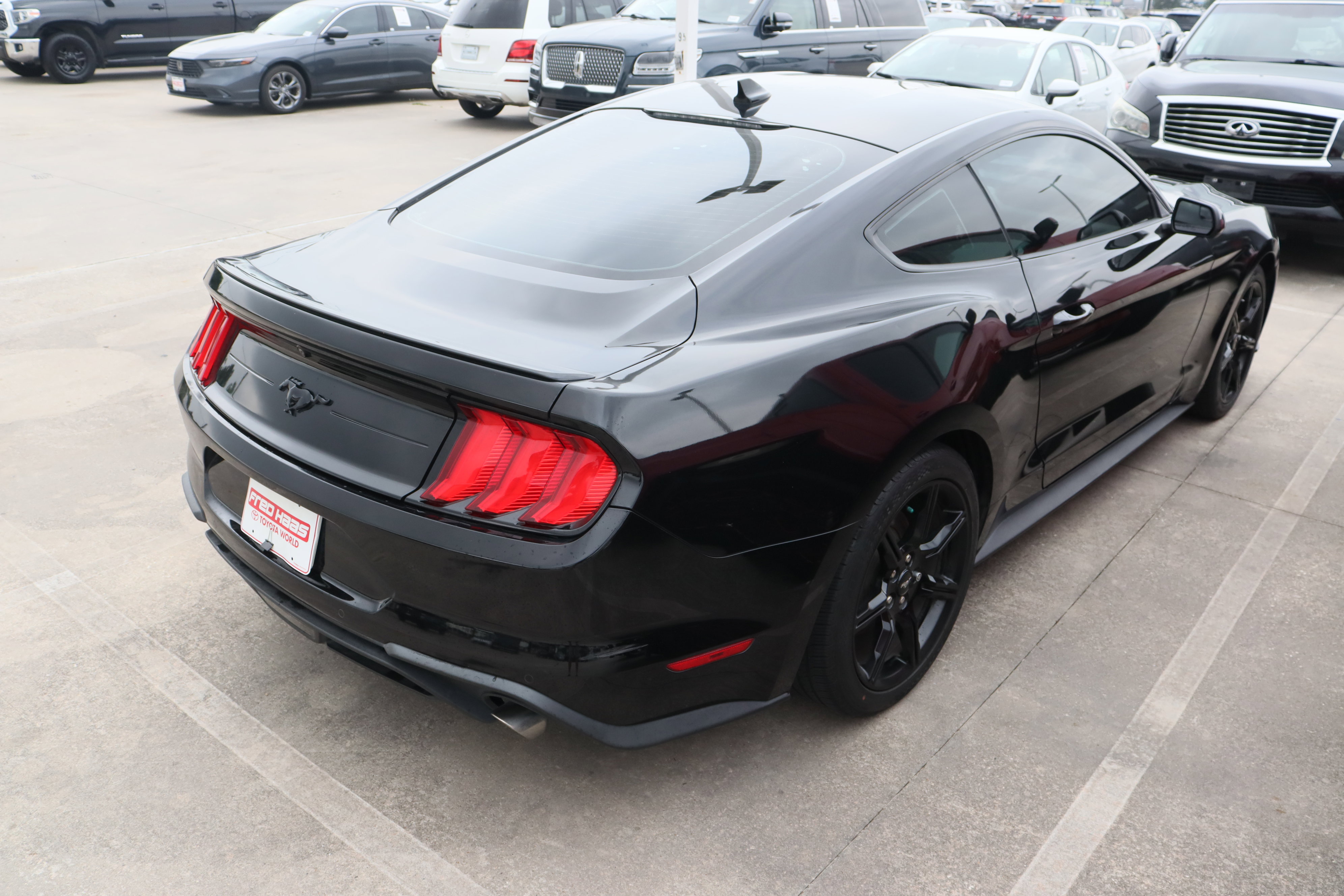 Used 2020 Ford Mustang Coupe w/ Equipment Group 101A RWD image 9