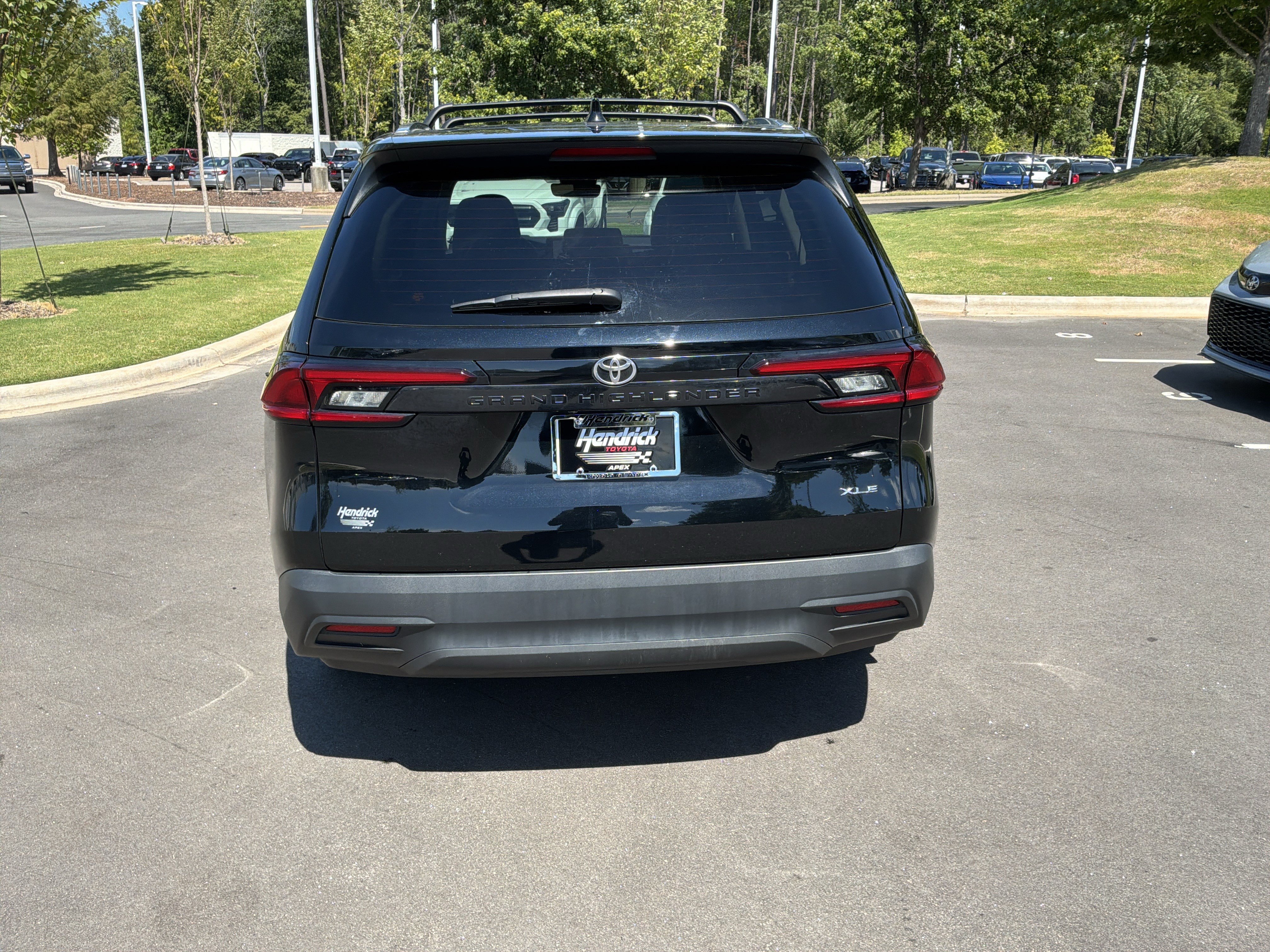 Used 2025 Toyota Grand Highlander FWD image 9