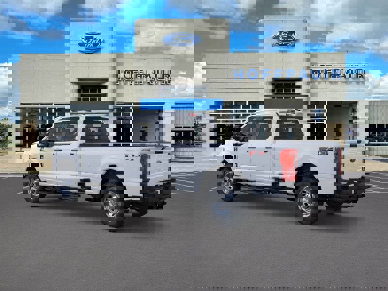 New 2026 Ford F350 4x4 Crew Cab Super Duty image 4