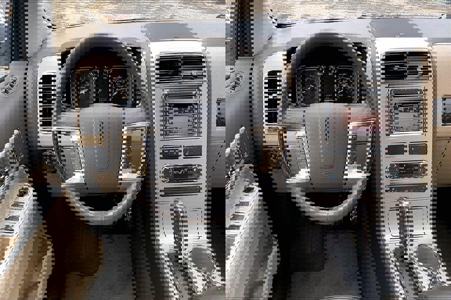 Used 2008 Lincoln MKX AWD image 5