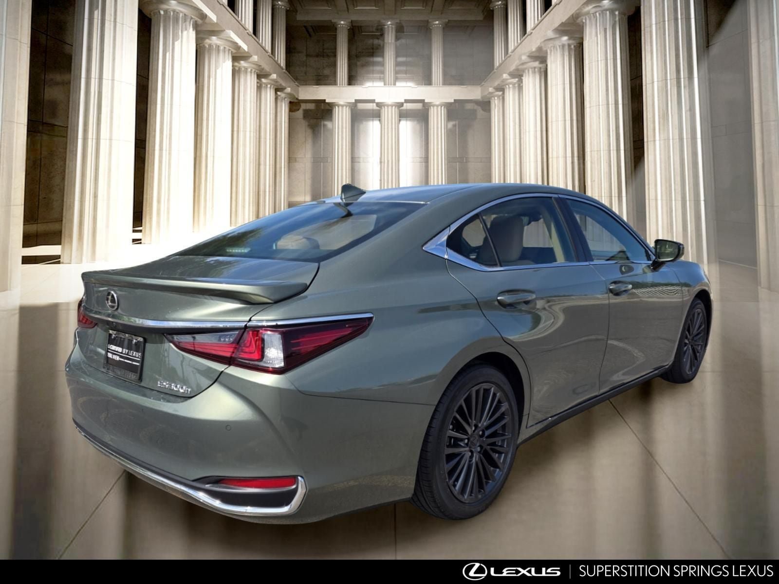 Used 2024 Lexus ES 300h w/ Accessory Package (Z2) FWD image 4