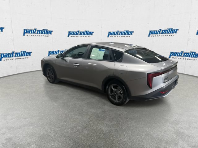 Used 2025 Kia K4 FWD image 7