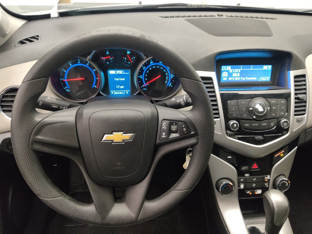 Used 2016 Chevrolet Cruze LS FWD image 22