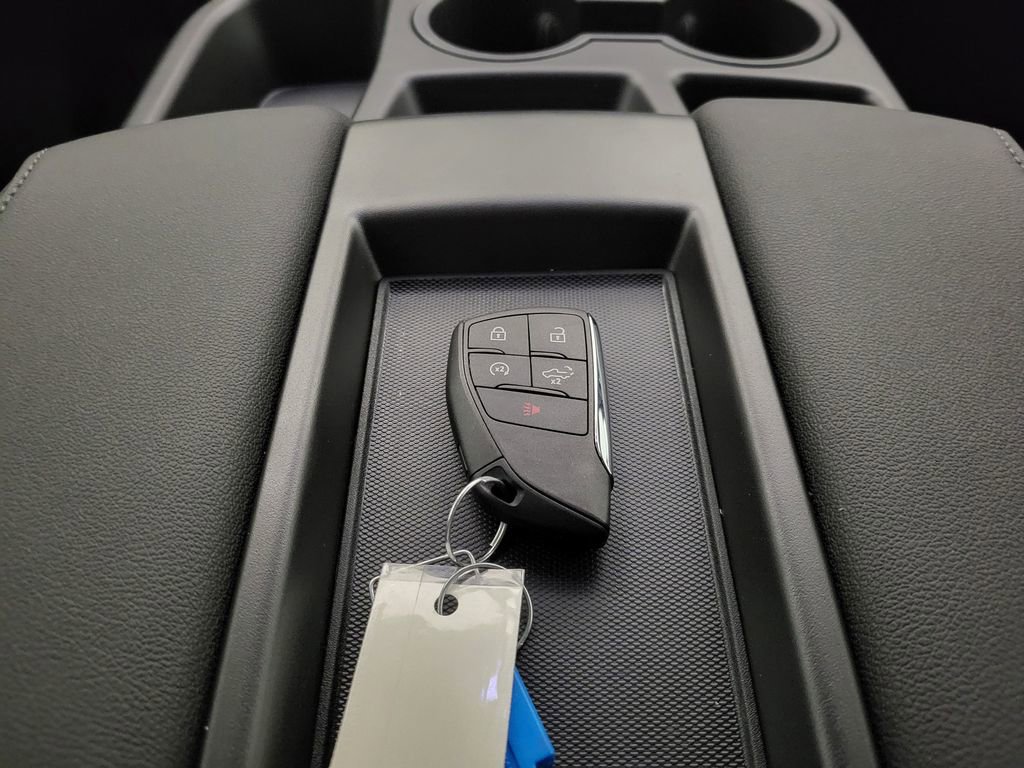 New 2026 Chevrolet Silverado 1500 Custom w/ LPO, Dark Essentials Package image 43