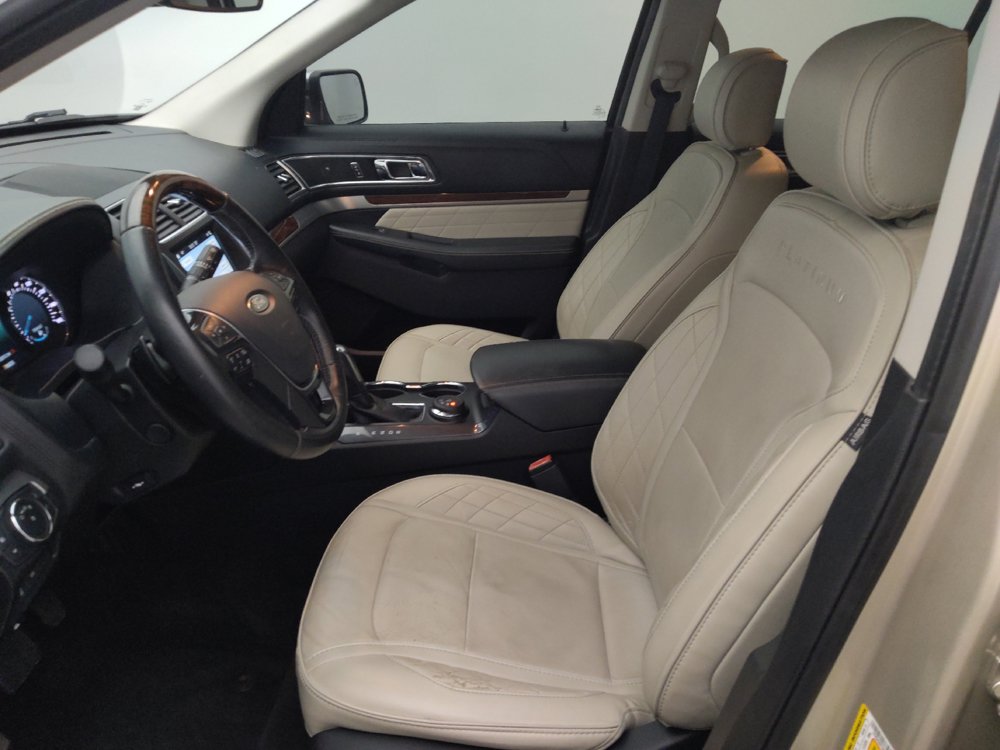 Used 2017 Ford Explorer Platinum AWD/4WD image 17
