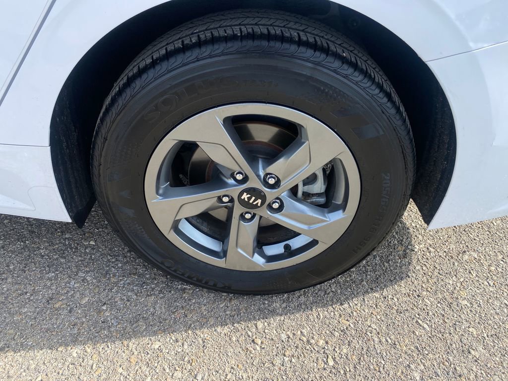 Used 2021 Kia K5 LXS image 27