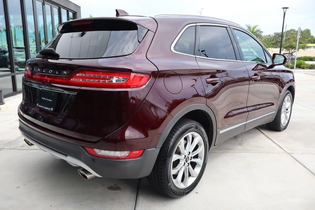 Used 2019 Lincoln MKC Select w/ Select Plus Package AWD/4WD image 3