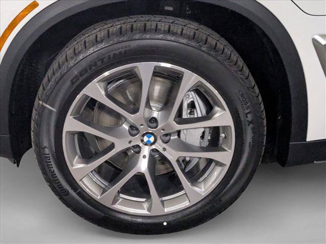 Used 2026 BMW X5 xDrive50e w/ Premium Package AWD/4WD image 10