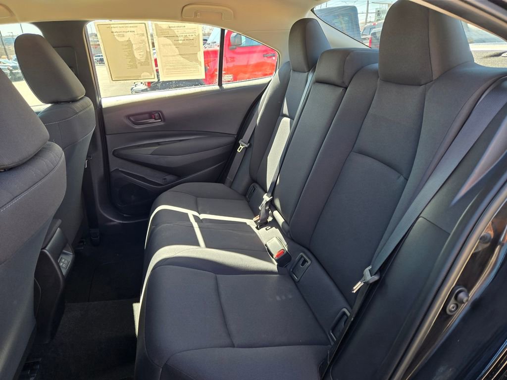 Used 2025 Toyota Corolla LE FWD image 26