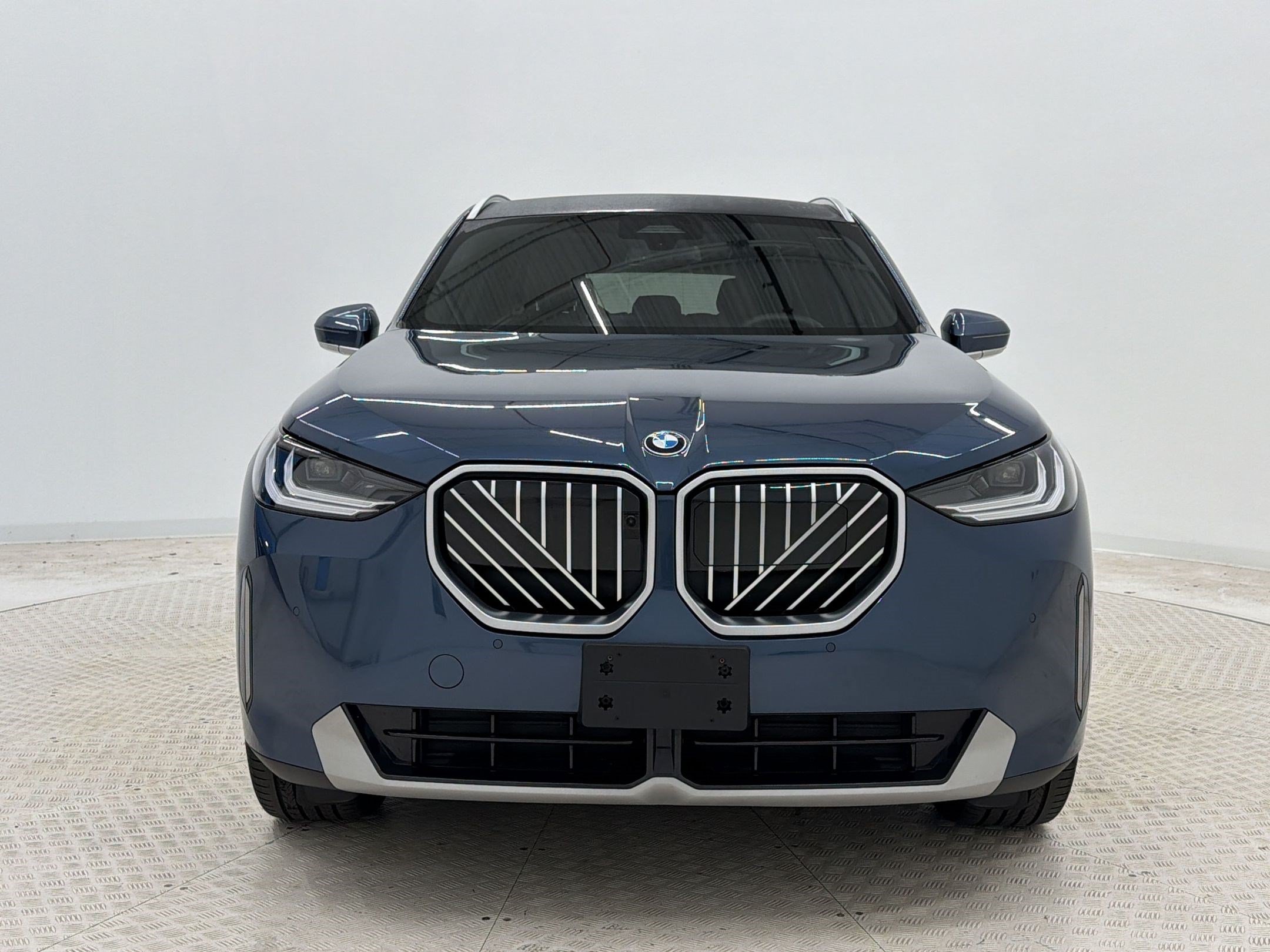 Certified 2025 BMW X3 xDrive30i w/ Premium Package AWD/4WD image 6