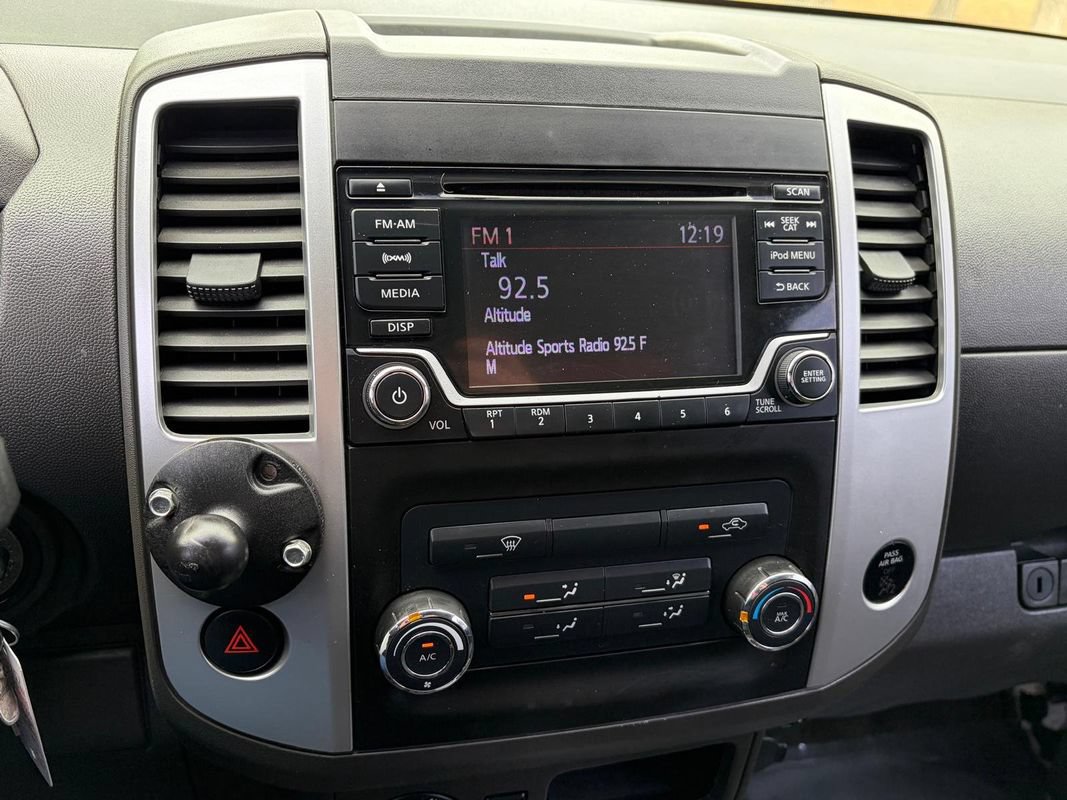 Used 2018 Nissan Frontier SV AWD/4WD image 15