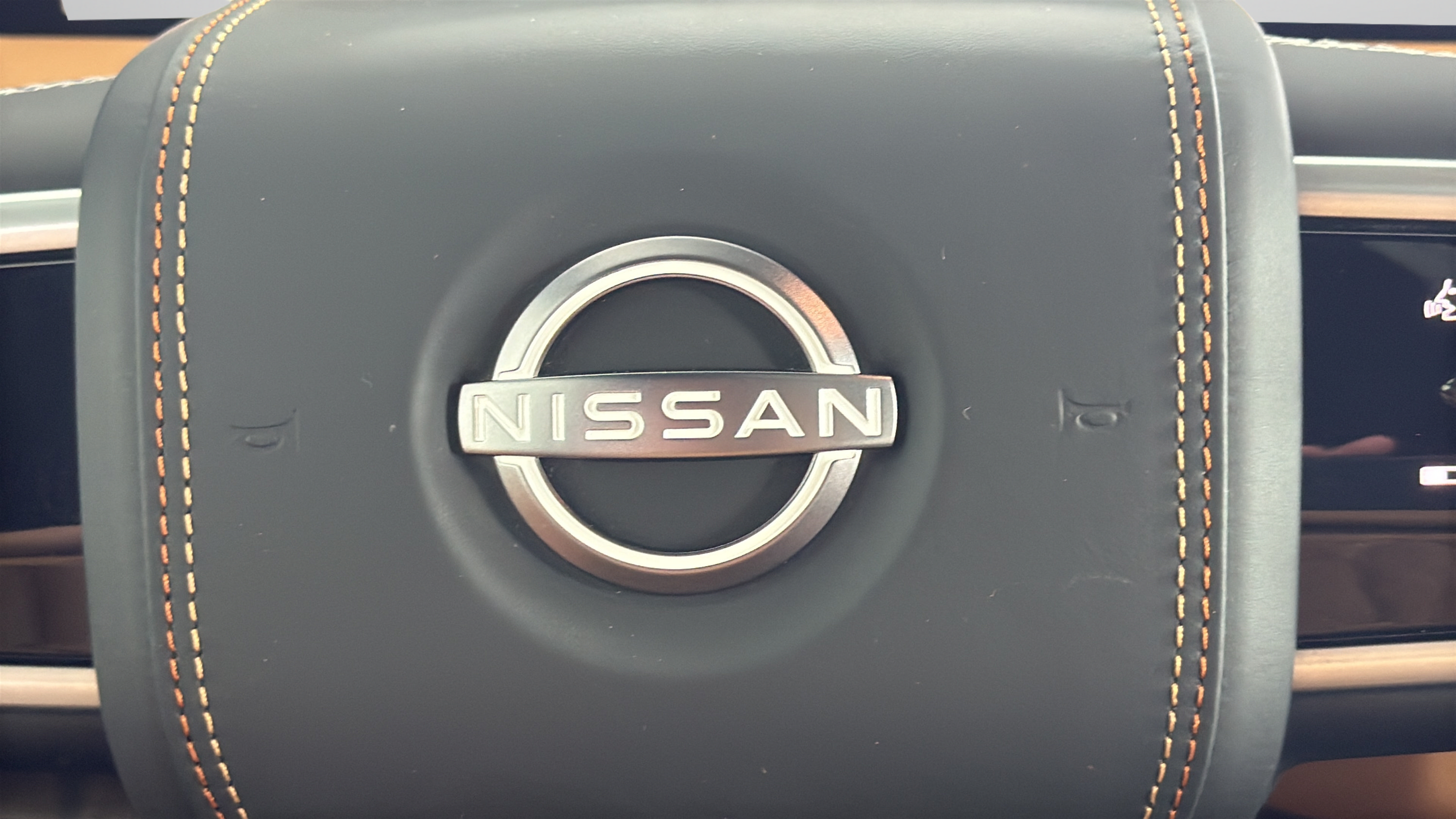 Used 2025 Nissan Armada Platinum Reserve w/ Convenience Package RWD image 46