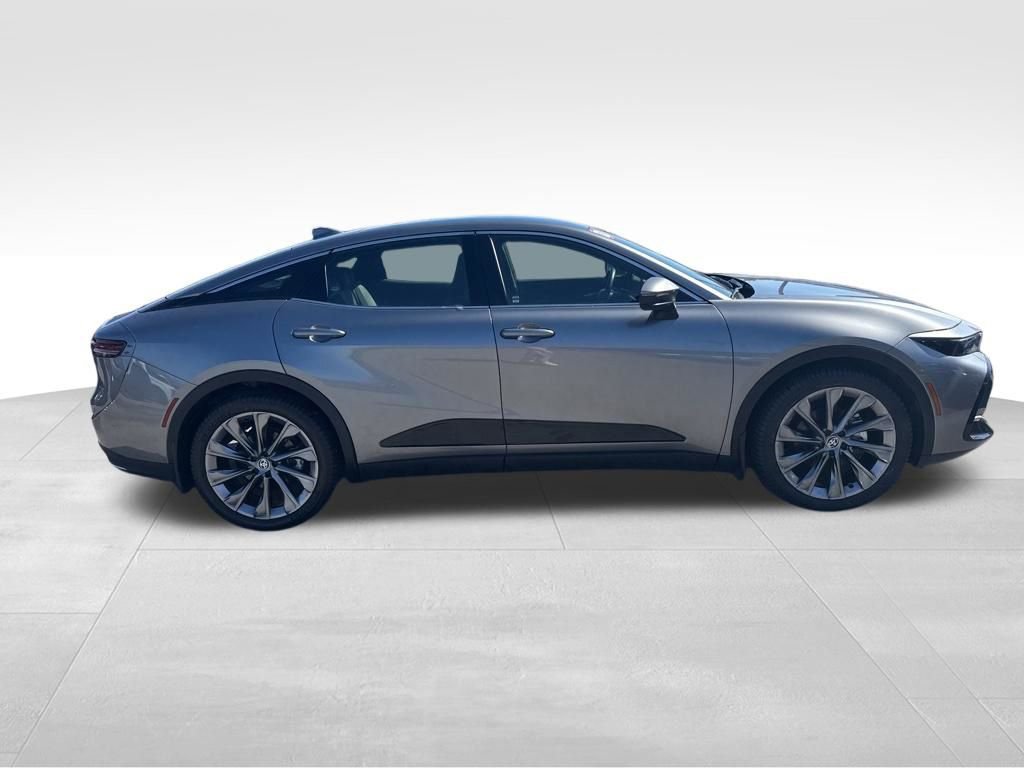 Used 2023 Toyota Crown Limited w/ Advanced Technology Package image 7