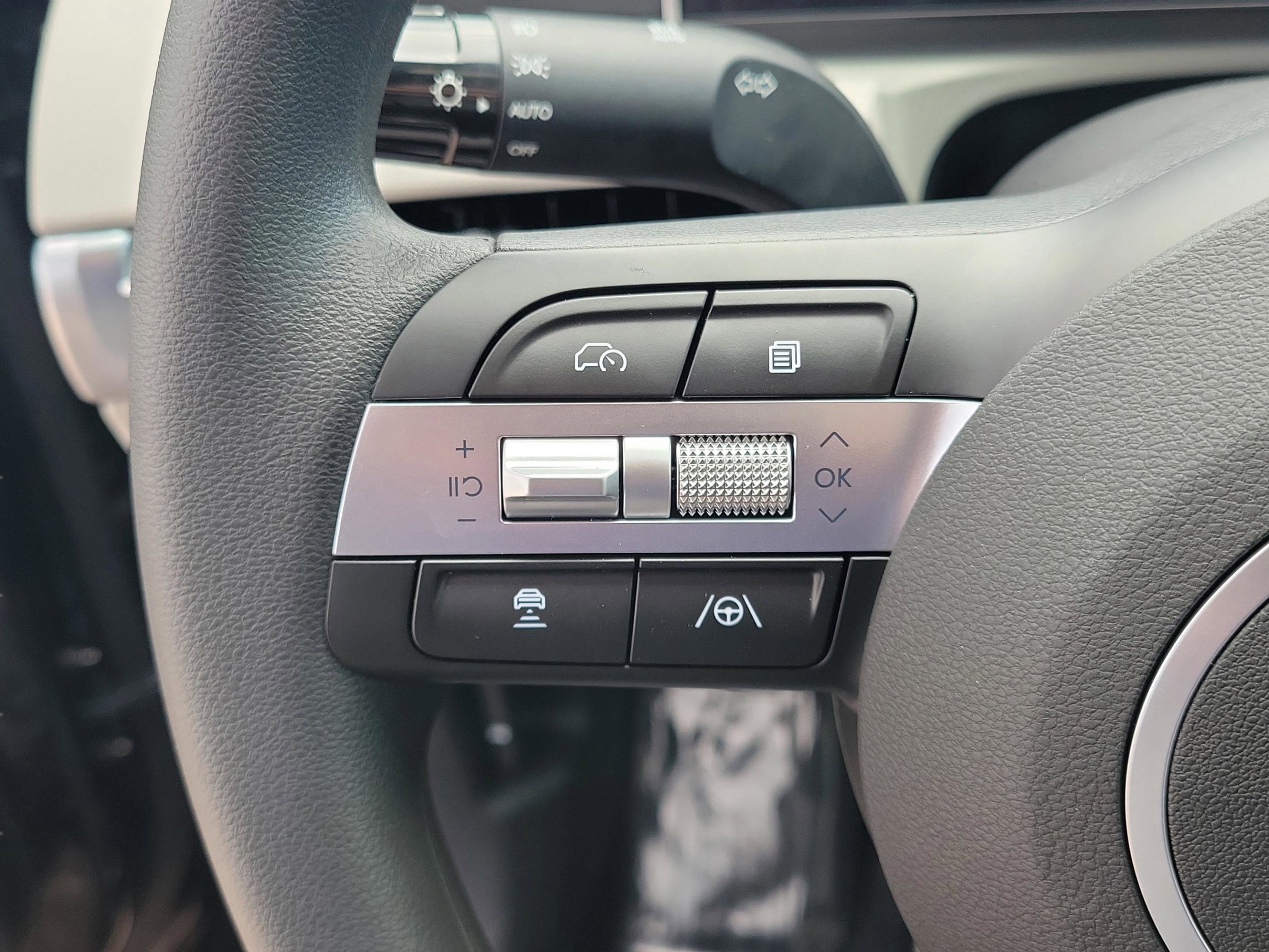 New 2026 Hyundai Tucson SEL image 12