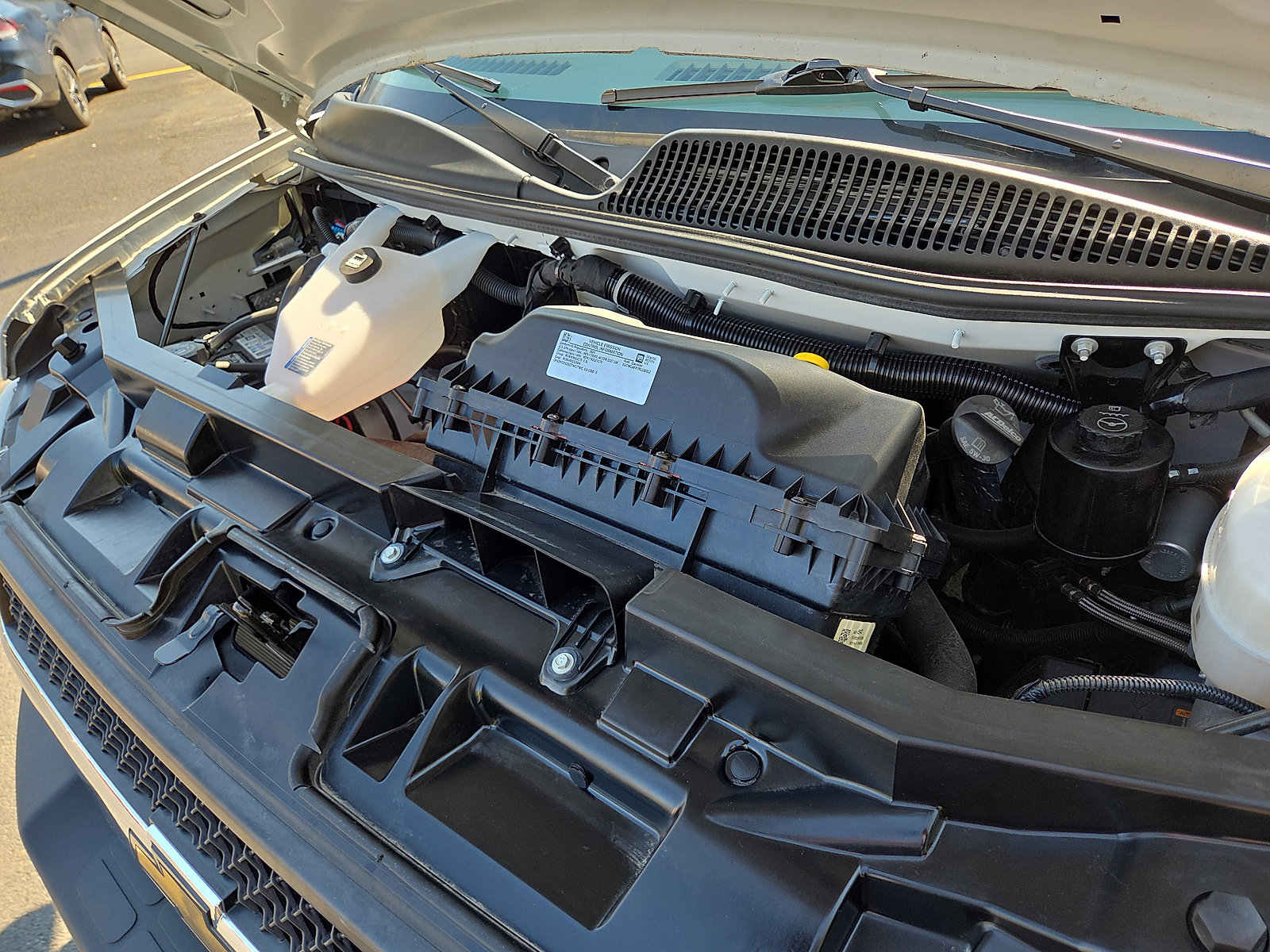 Used 2024 Chevrolet Express 2500 Work Van w/ Driver Convenience Package image 30