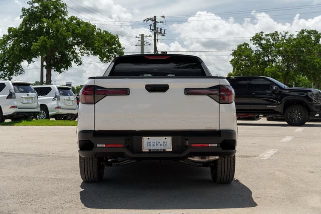 New 2025 Hyundai Santa Cruz SE FWD image 5