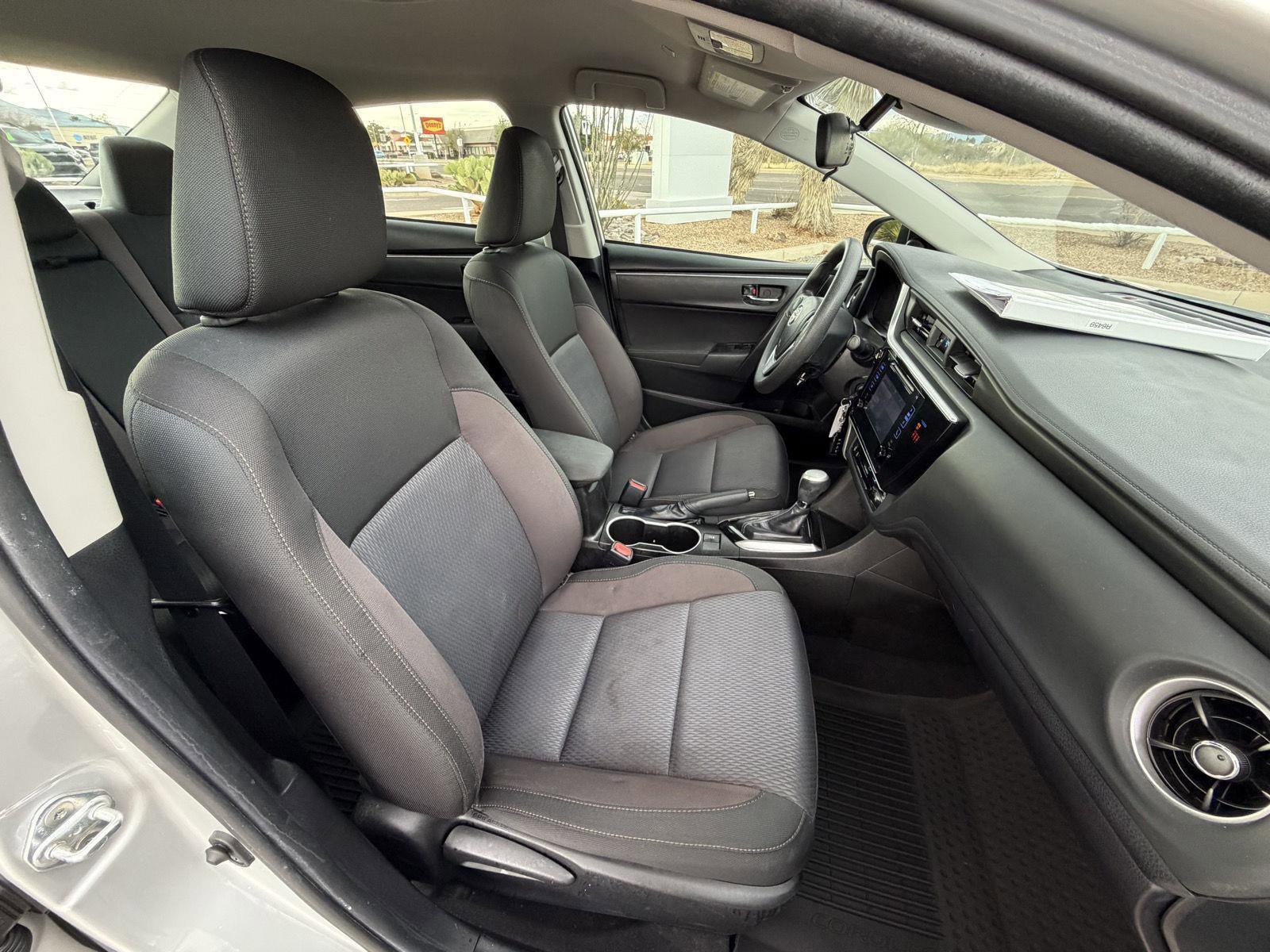 Used 2019 Toyota Corolla LE image 30