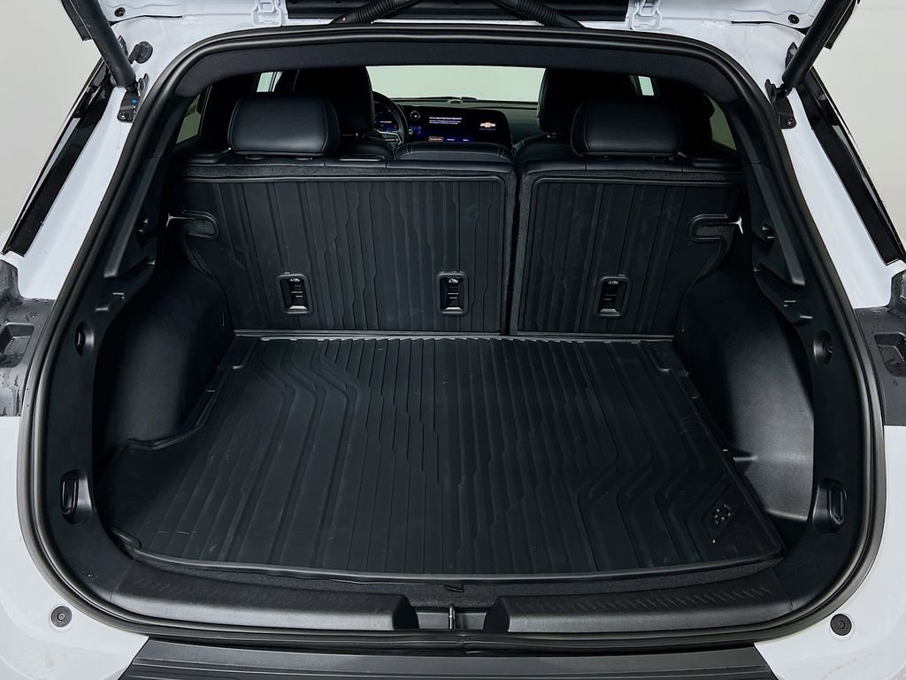 New 2026 Chevrolet Equinox EV LT w/ LPO, All-Weather Mat Package image 26