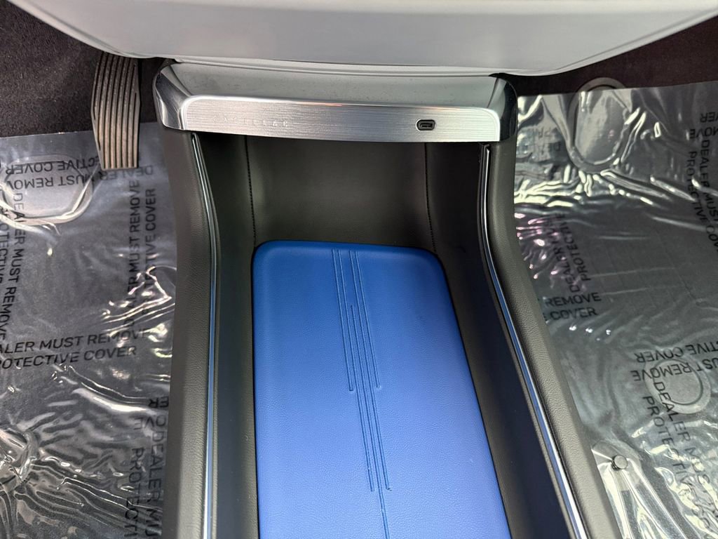 Used 2024 Cadillac Lyriq Sport w/ LPO, Floor Liner Package image 20