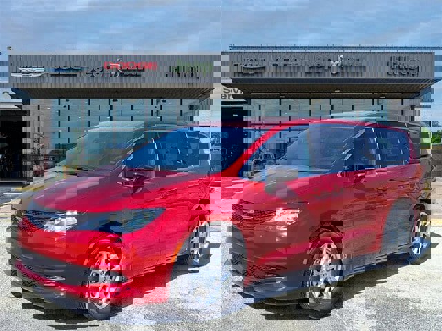 New 2026 Chrysler Voyager LX