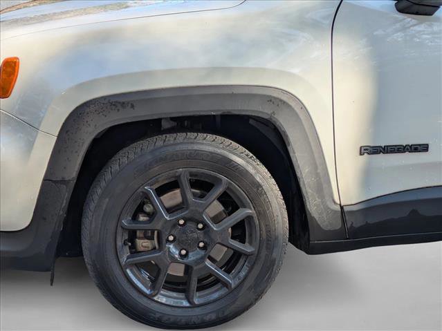 Used 2020 Jeep Renegade Altitude image 9