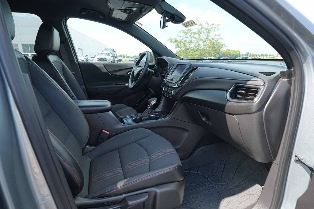 Used 2024 Chevrolet Equinox RS w/ LPO, Floor Liner Package AWD/4WD image 23