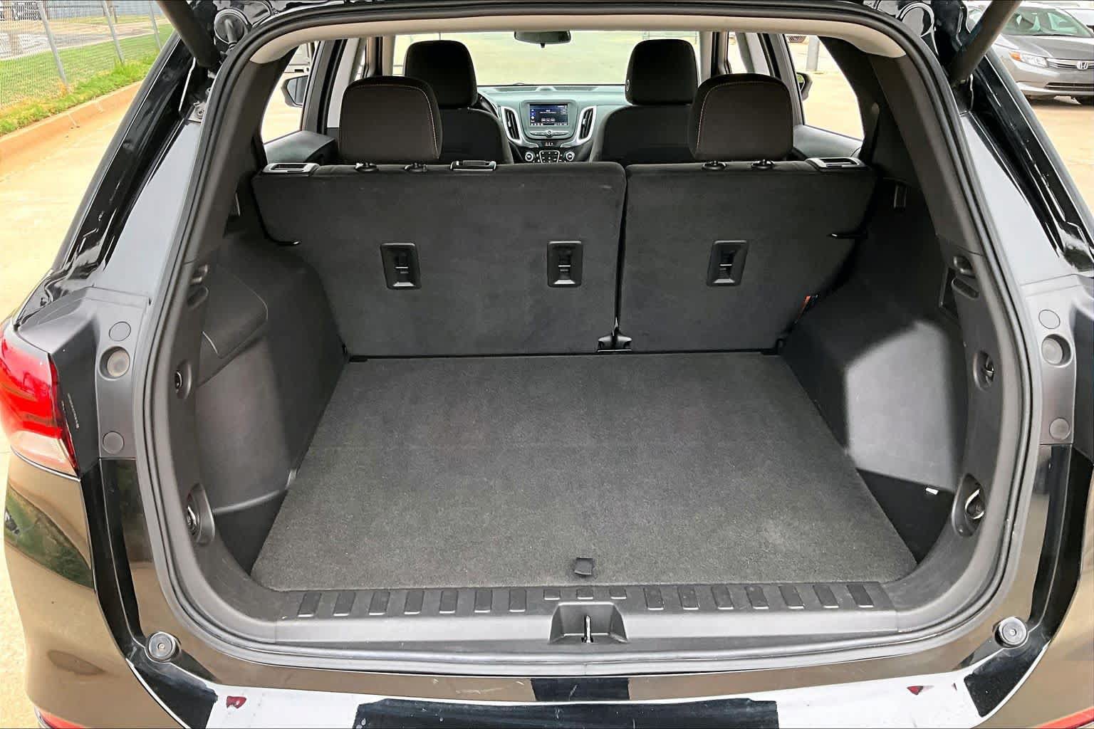 Used 2023 Chevrolet Equinox LT FWD image 30
