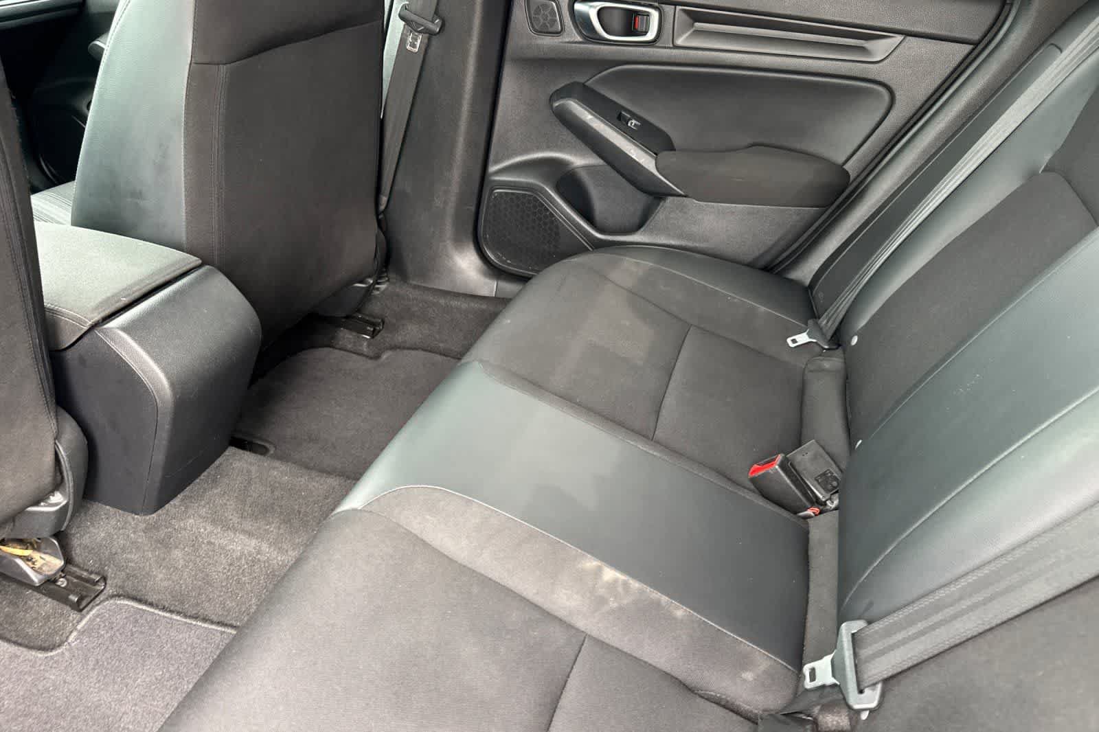 Used 2023 Honda Civic Sport image 4