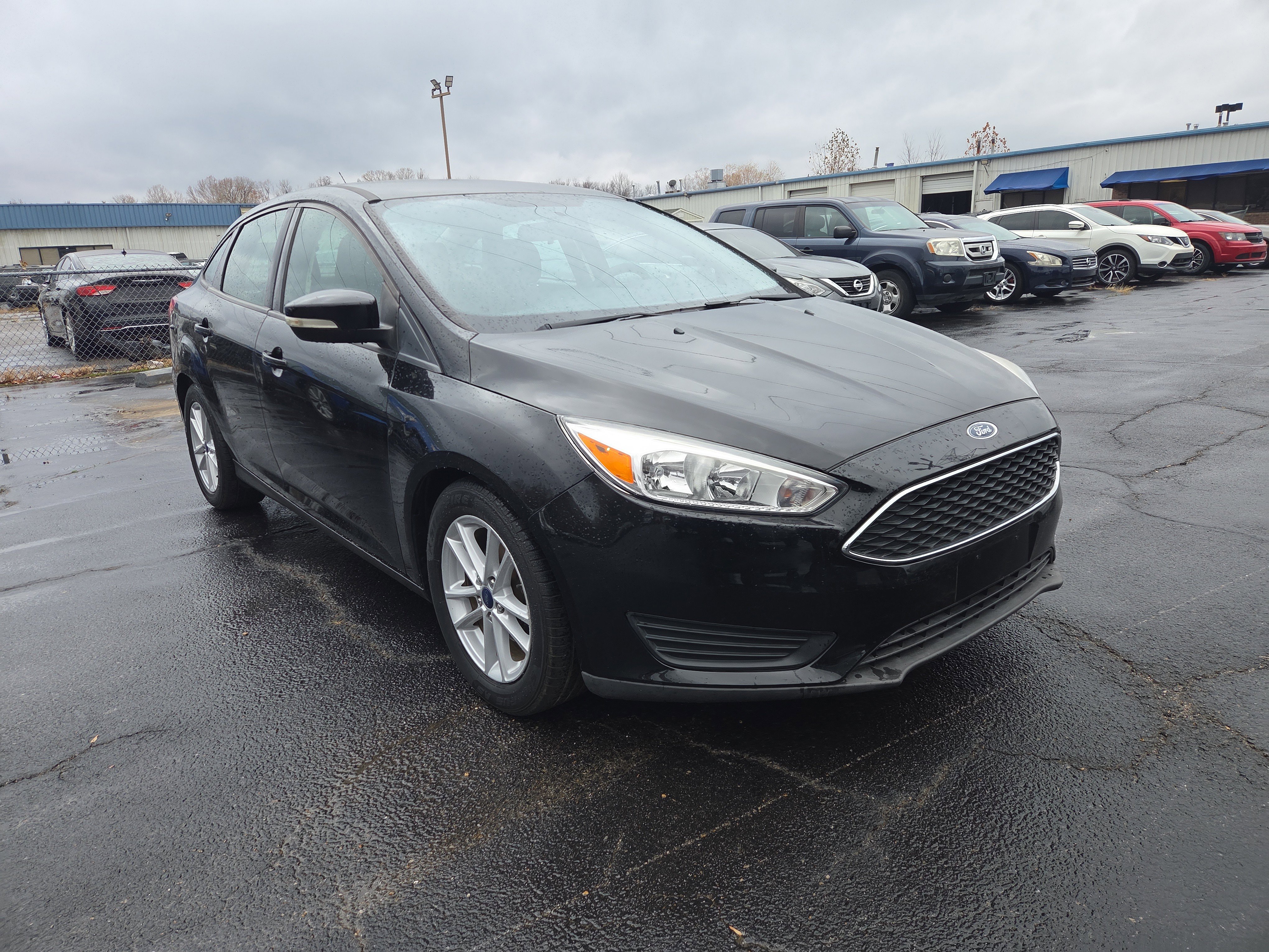 Used 2017 Ford Focus SE image 7