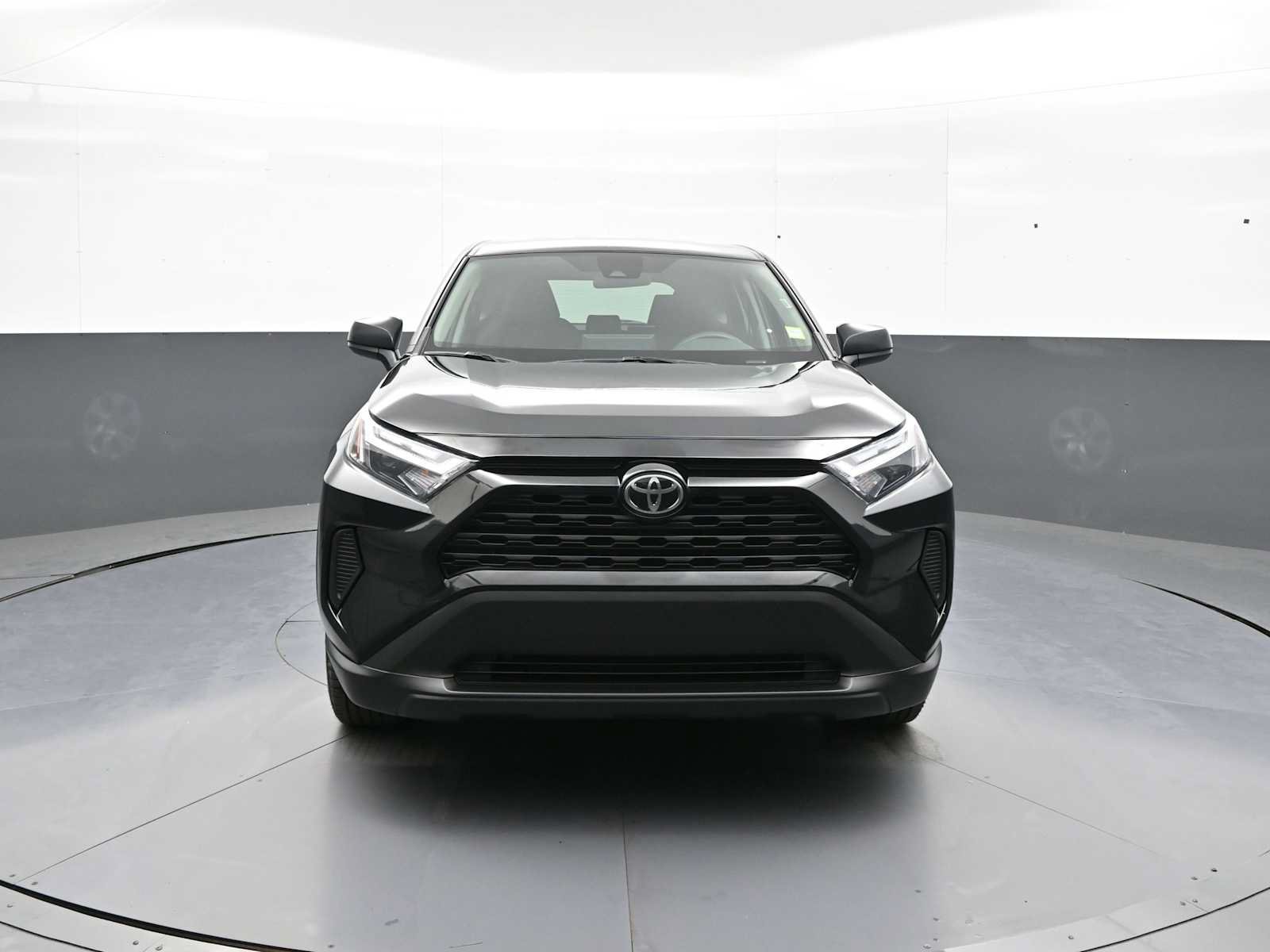 Used 2025 Toyota RAV4 LE FWD image 2