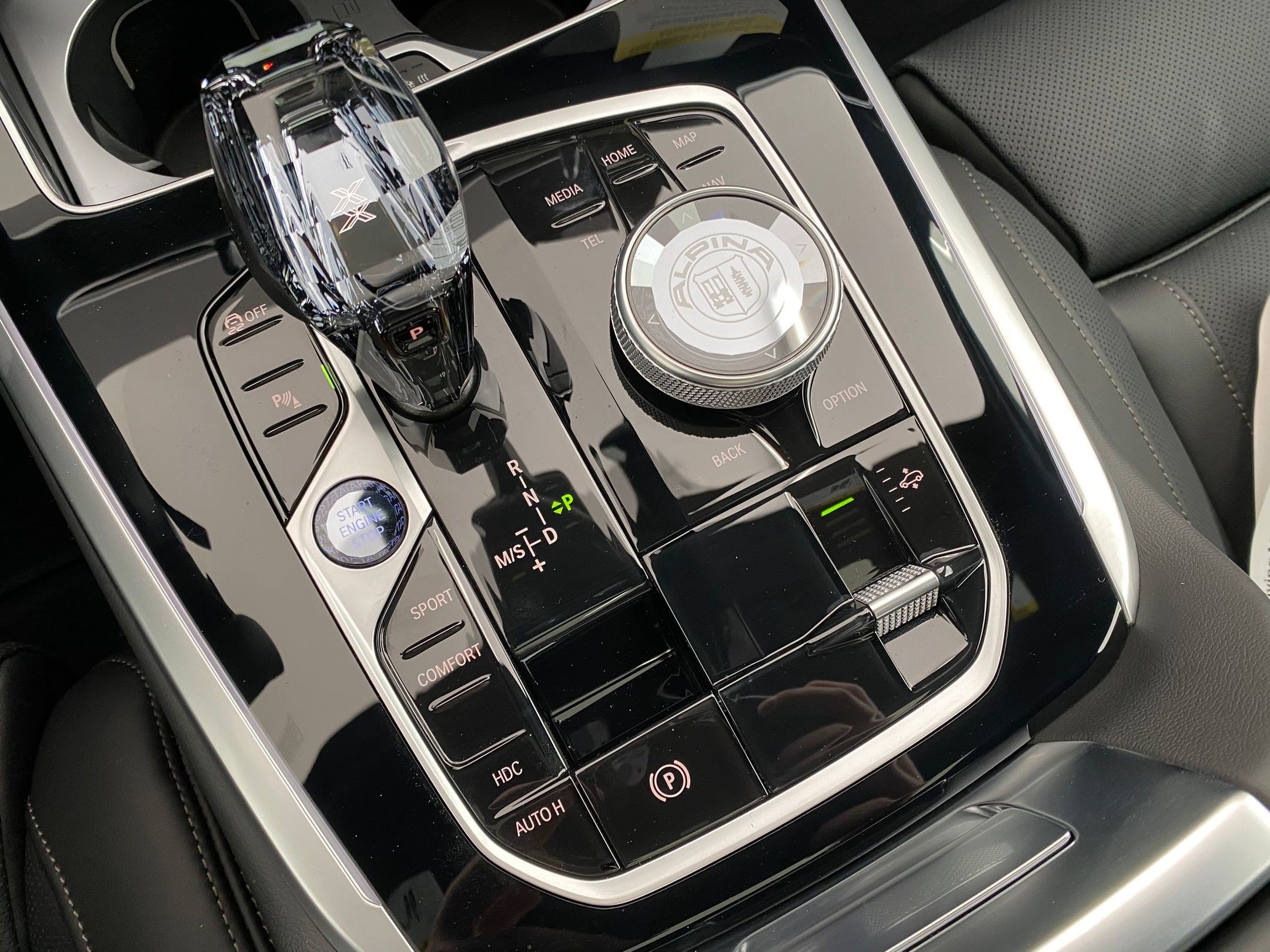 New 2026 BMW ALPINA XB7 AWD/4WD image 19