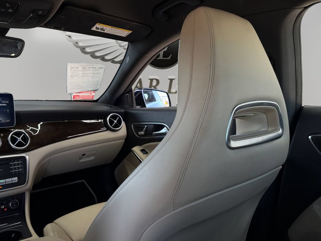 Used 2018 Mercedes-Benz CLA 250 image 25