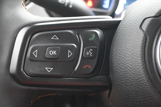 Used 2024 Jeep Gladiator Sport AWD/4WD image 9