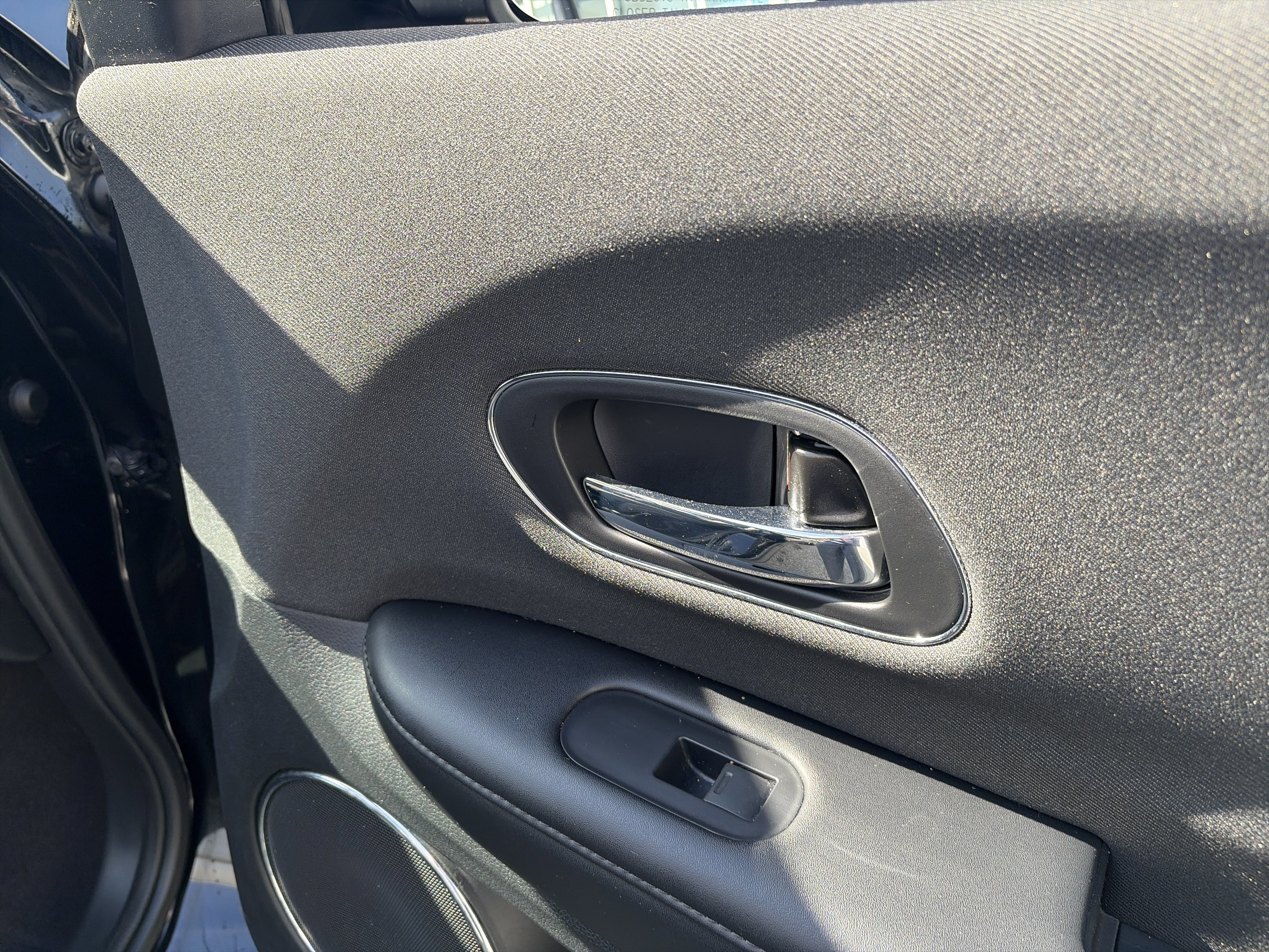 Used 2021 Honda HR-V EX image 29